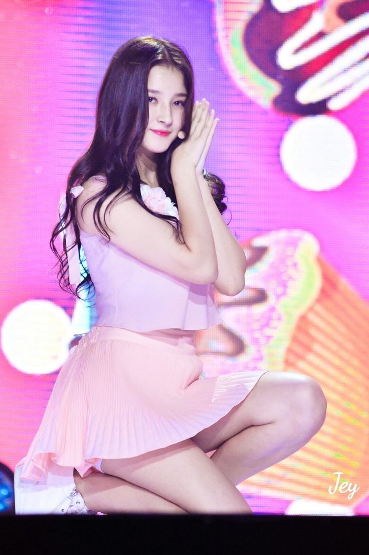 Nancy Momoland 2022