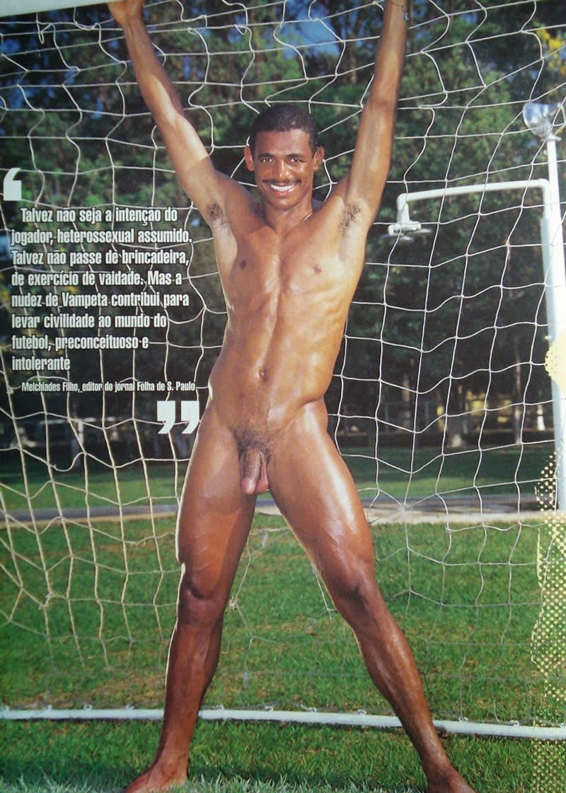 Brunettes avec pub velu rétro