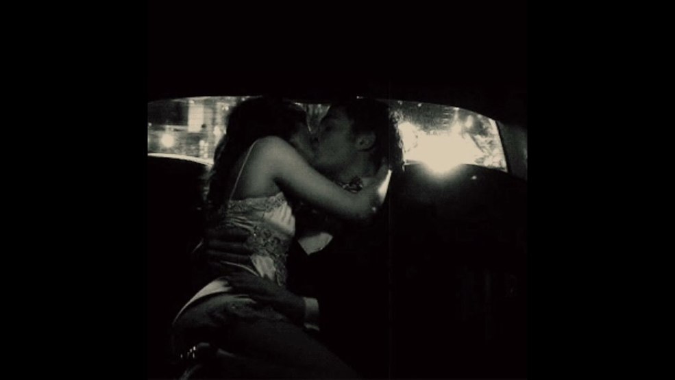 Passion dans la voiture