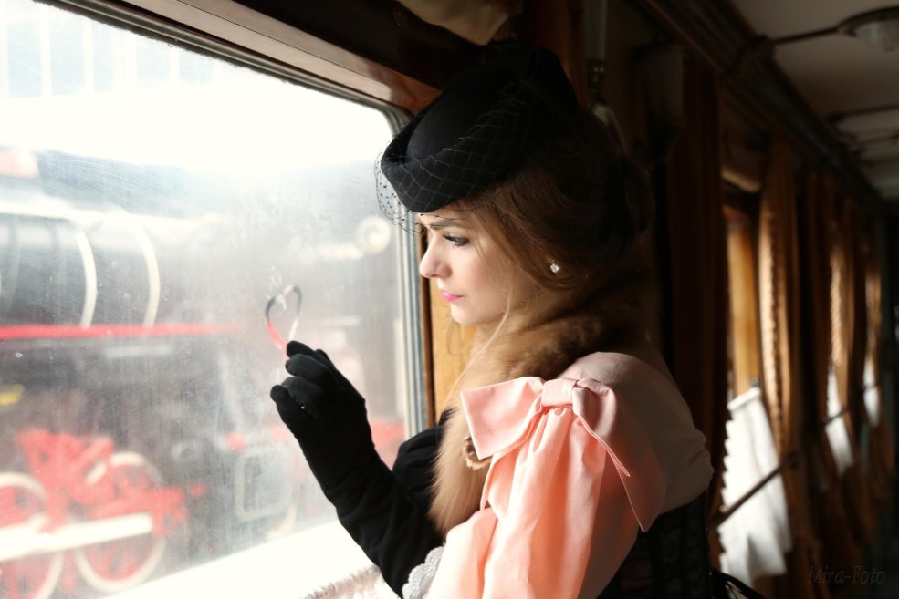 Anna Karenina Kira Knightley Train