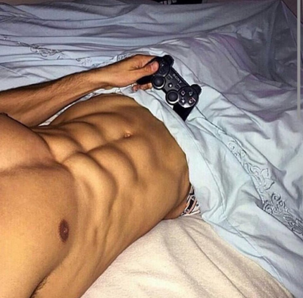 Presse masculine au lit