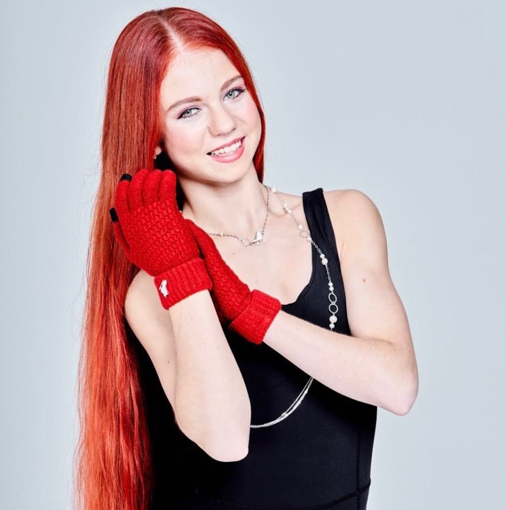 Patineur Carolina Costner nue