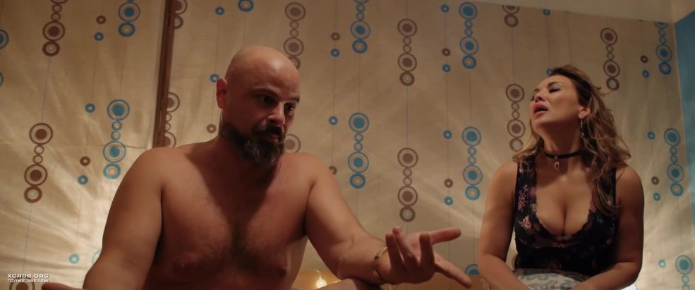 Mikhail Kukeuk dans la piscine