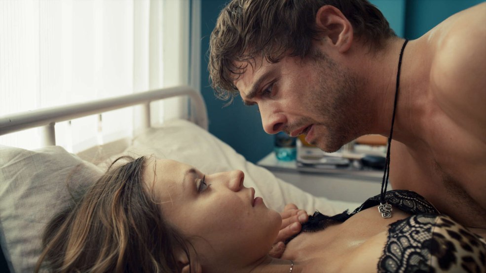 Scènes de lit des stagiaires