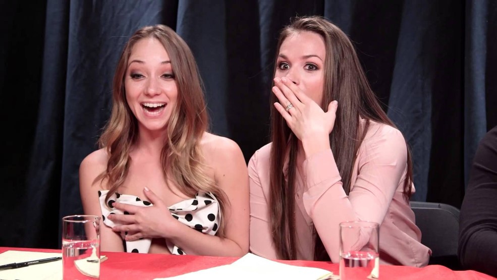 Un enfant avec une barbe