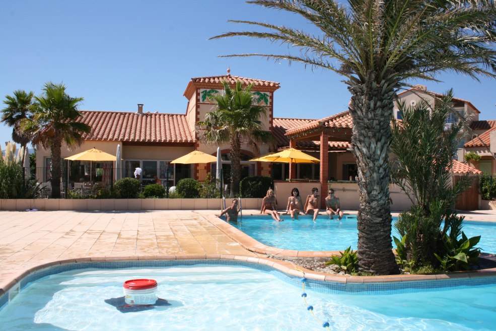 807821 Tiffany Felina Contellelle