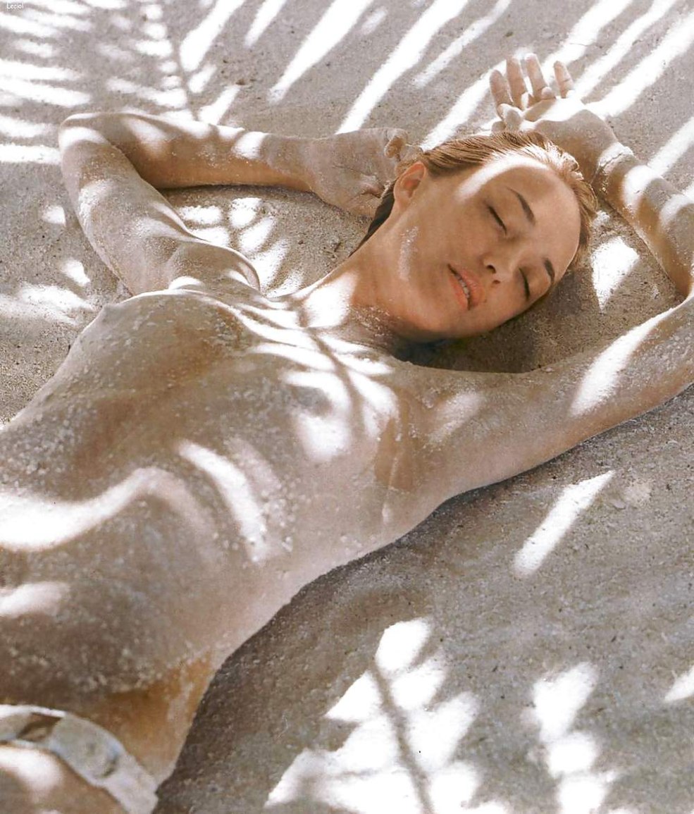 Seins natasha mcelhone