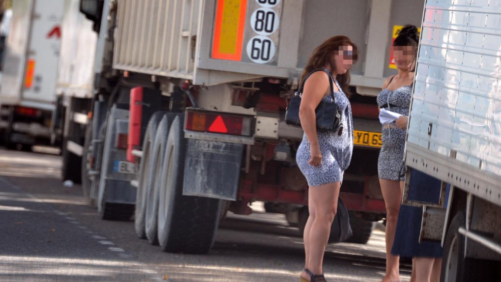 Croquerie de stationnement de camion