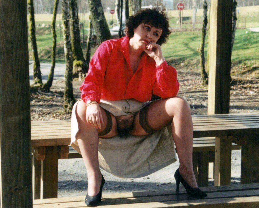 Vieilles femmes sans culotte