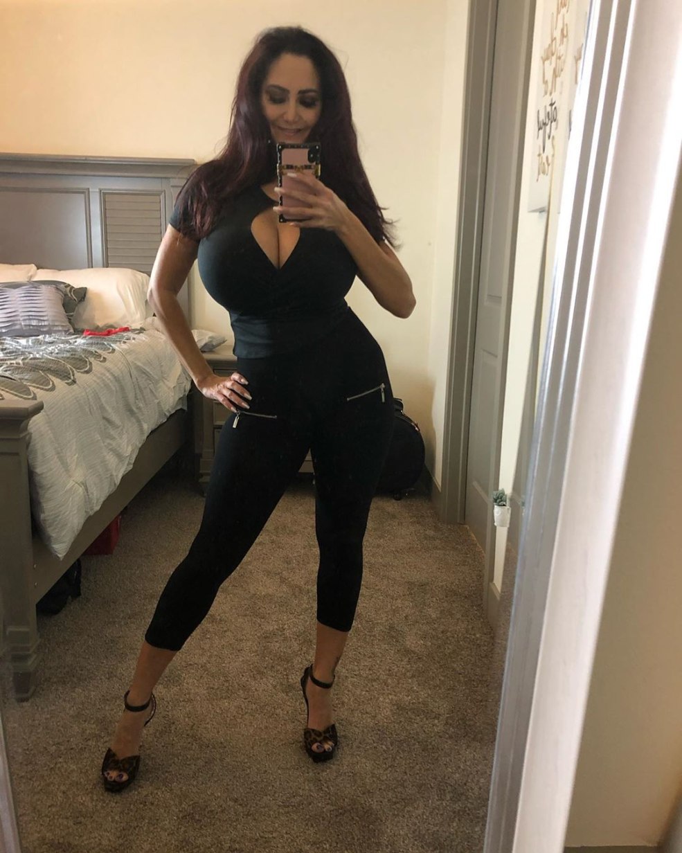 Grands hanches d'un selfie