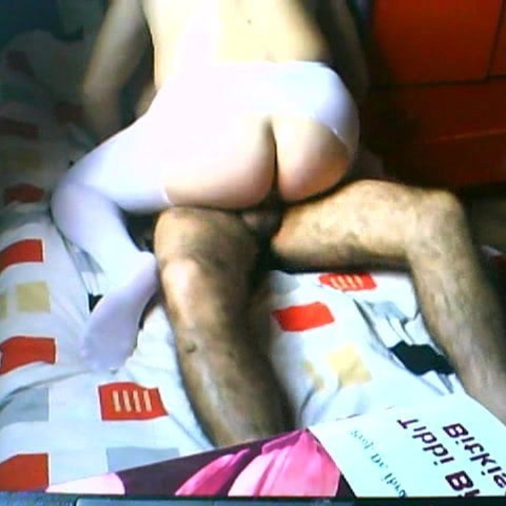 Baise publique sur la plage