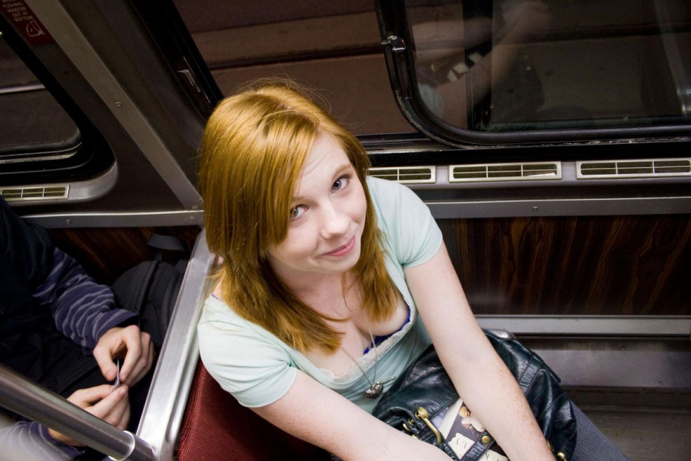 Downblouse dans le bus