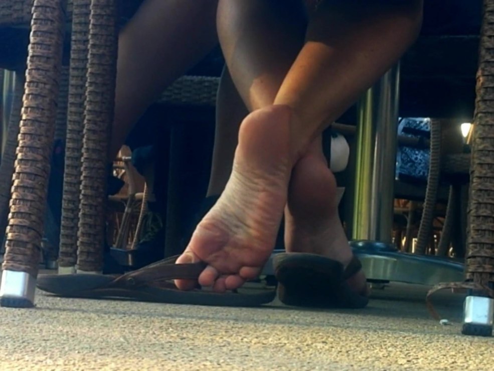 Caméra cachée des jambes pour femmes