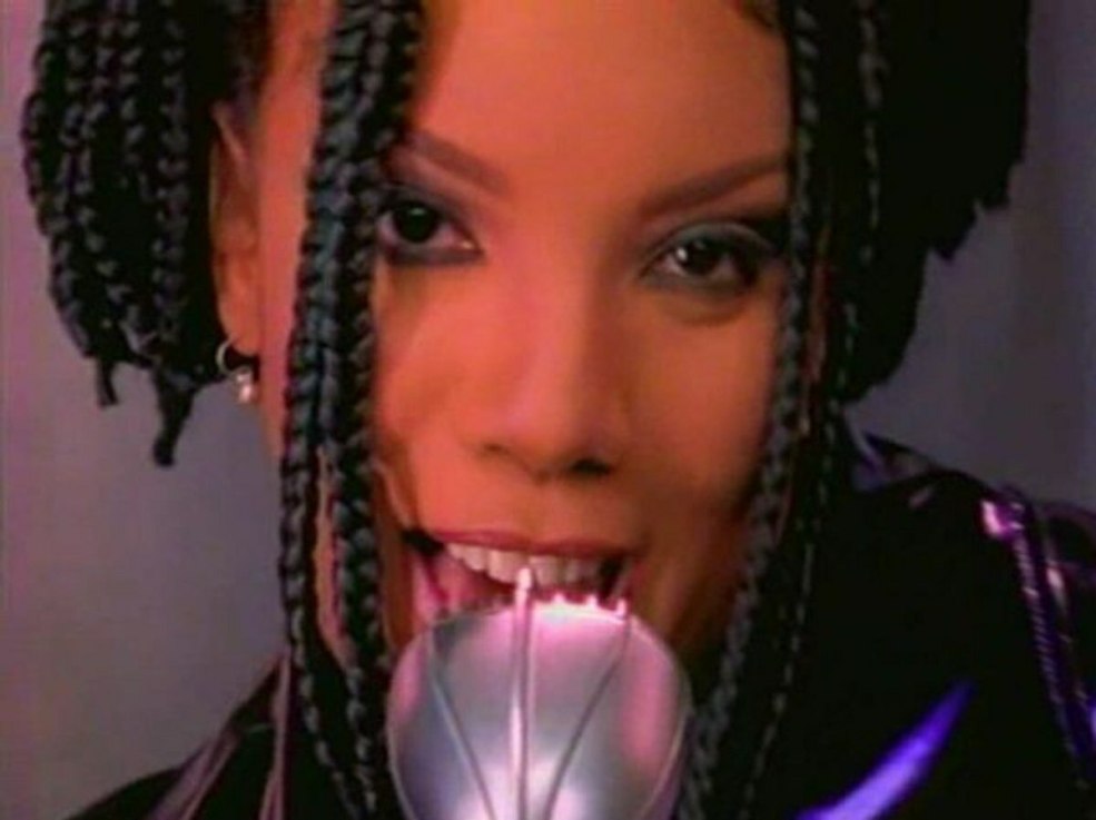 Baiser tendre dans le cou