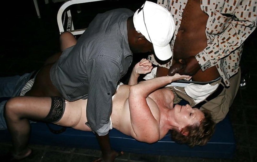 Putain sur les plages nudistes