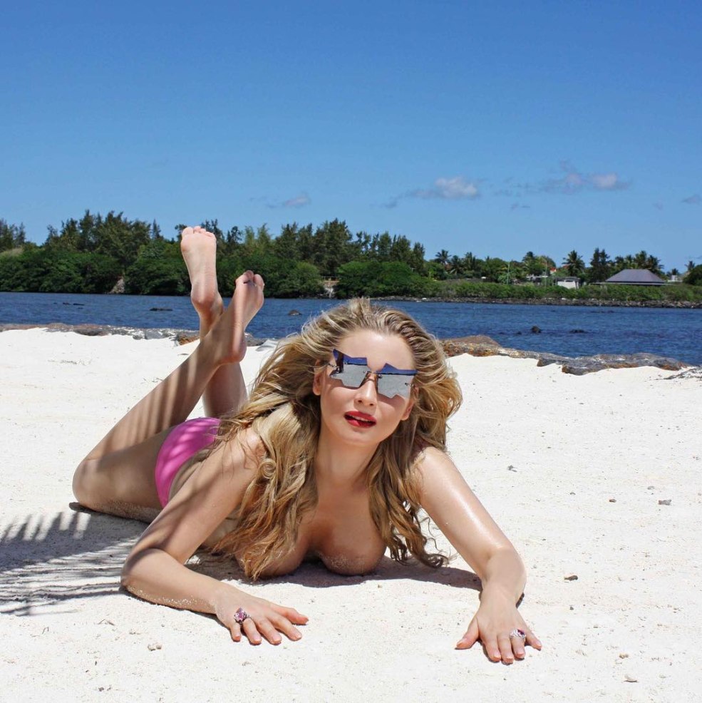 Katy Jones Sarka 5616