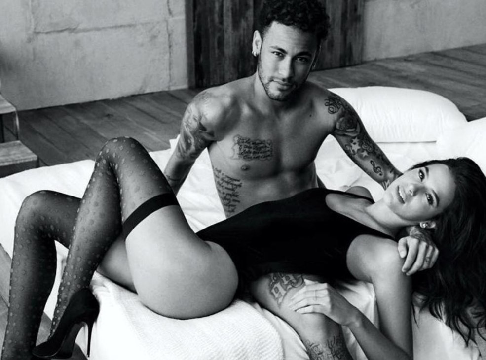 Joueur de football Neymar et Bruna Markezini