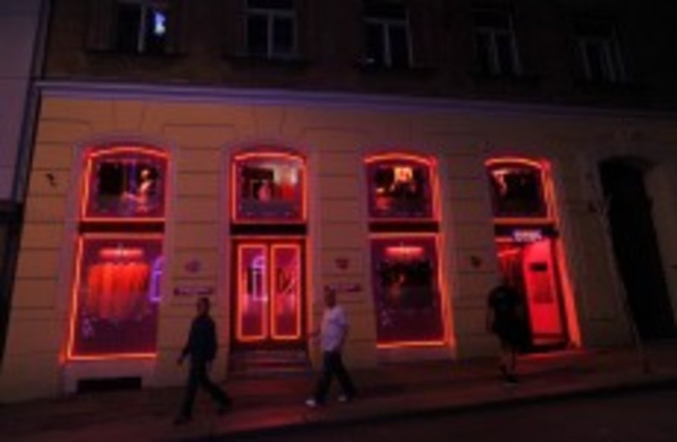 Fille au volant de Ferari