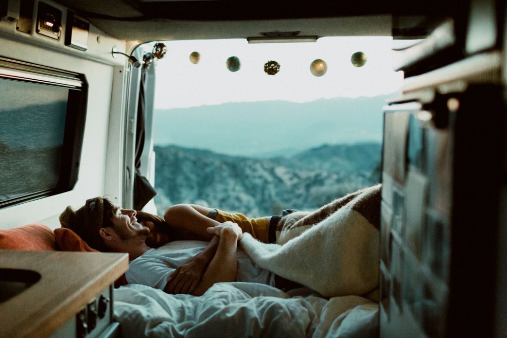 Tinto en laiton sur une femme