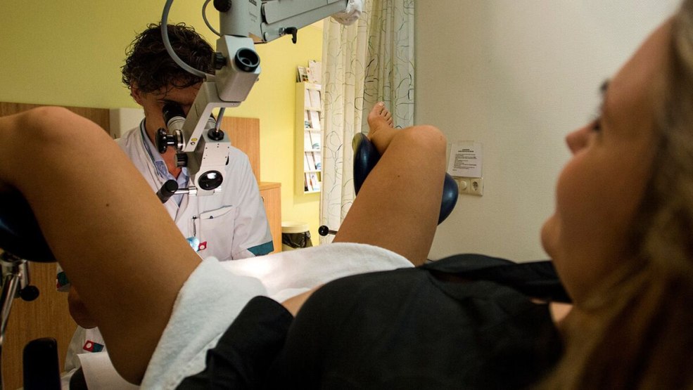 Chaise gynécologique