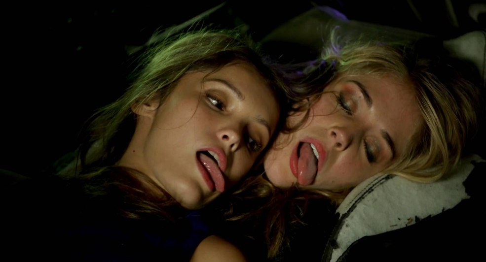 Magnifique porno avec belle-mère