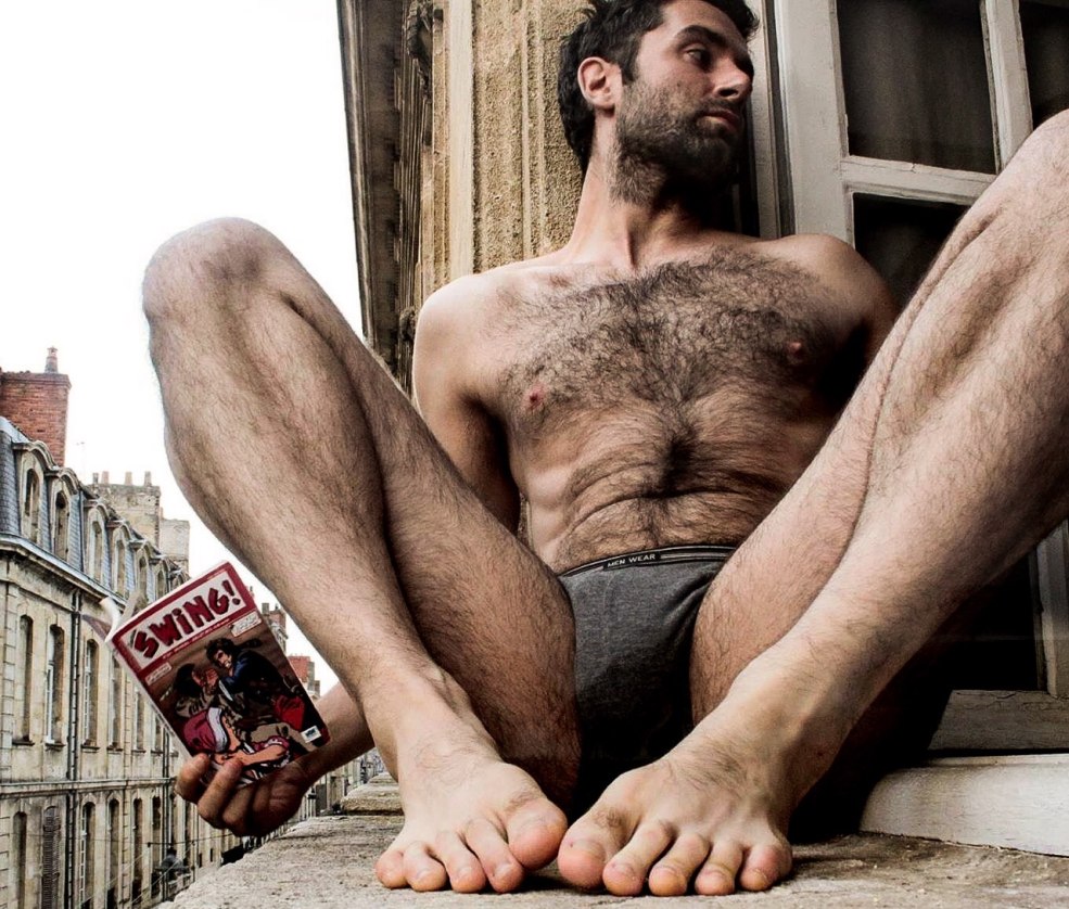 Belles jambes poilues