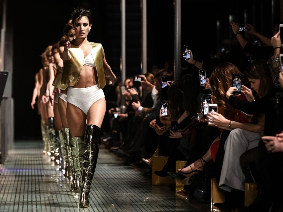 L'actrice officielle d'Ellesclub Elles Elles