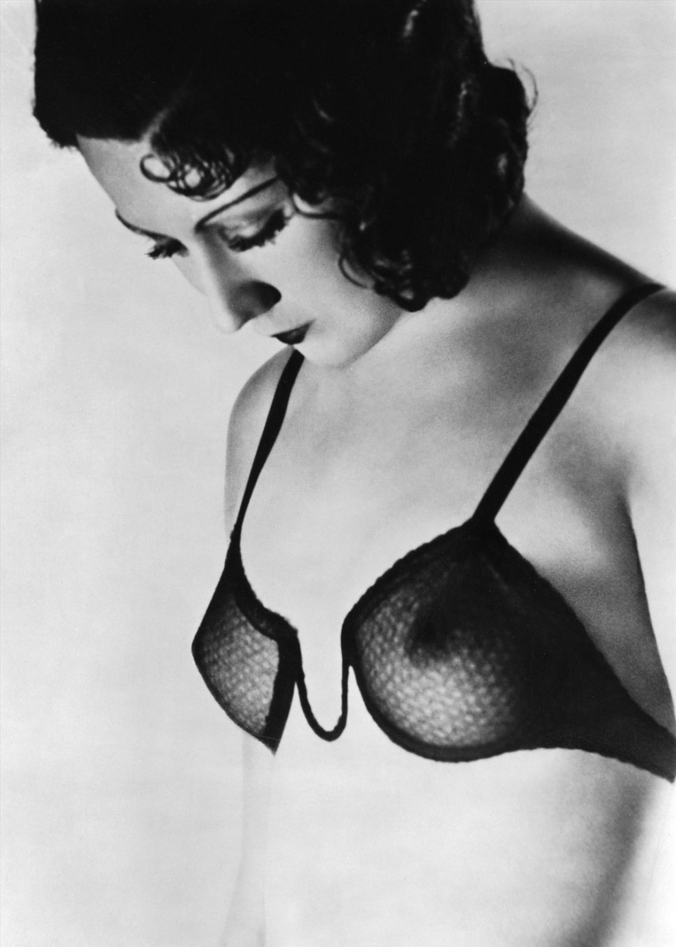 Pin AP Artist Elvgren