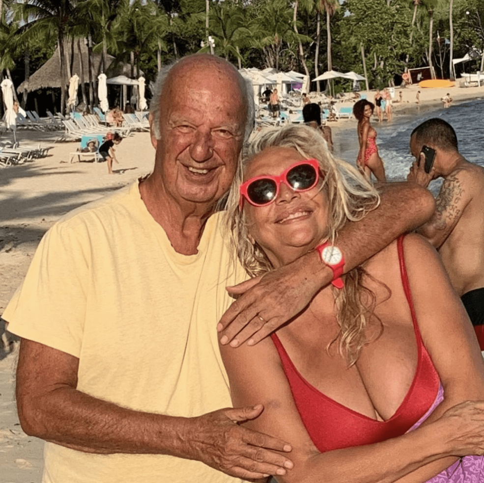 Embrasser entre les femmes