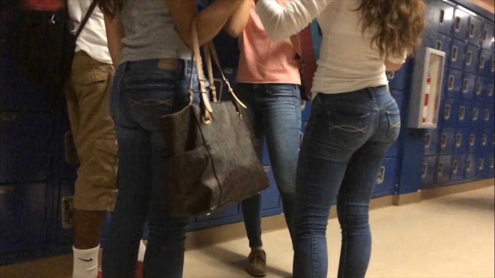 Katya Elise Henry dans Terre