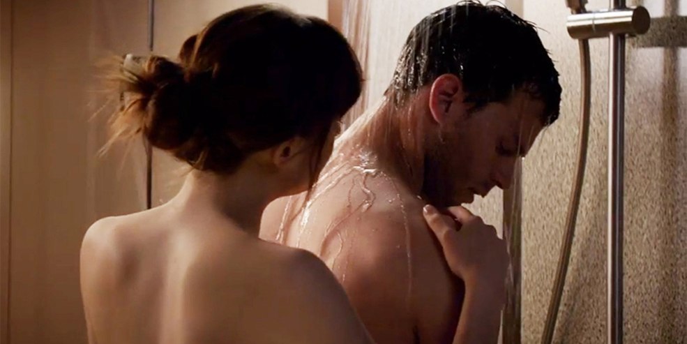 S'embrasser dans la douche