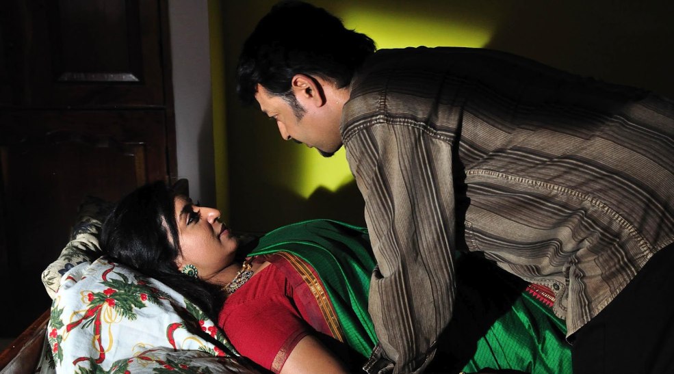 Première nuit Tajik Girl