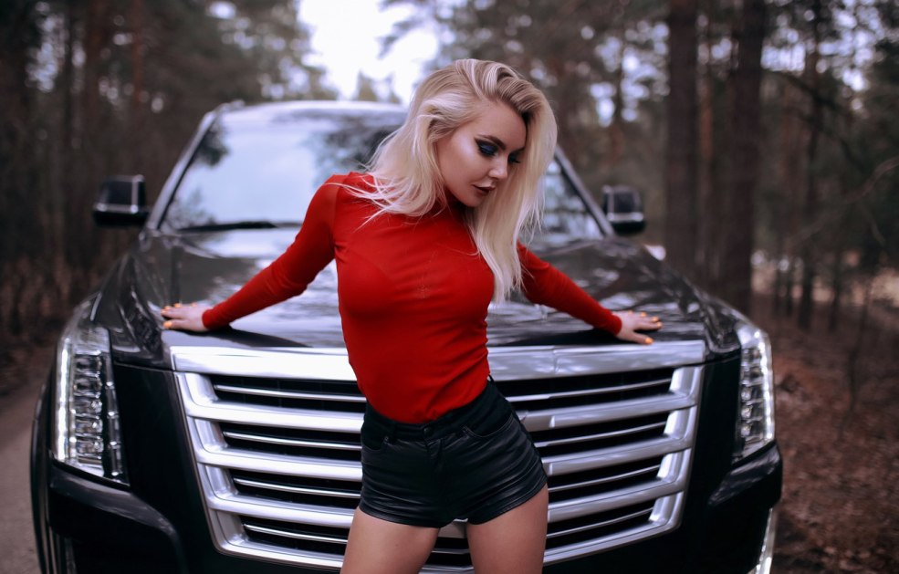 Chanteuse Cadillac Anna