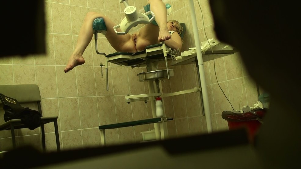 Caméra cachée dans la gynécologie féminine