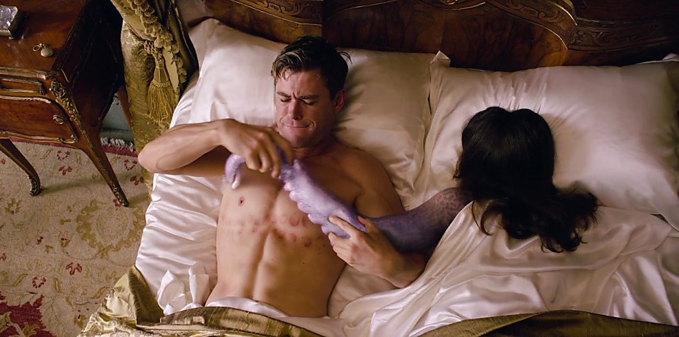 Chris Hemsworth People dans Internet noir