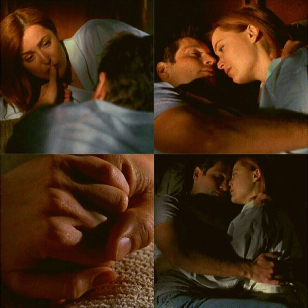 Mulder et Scully s'embrassent
