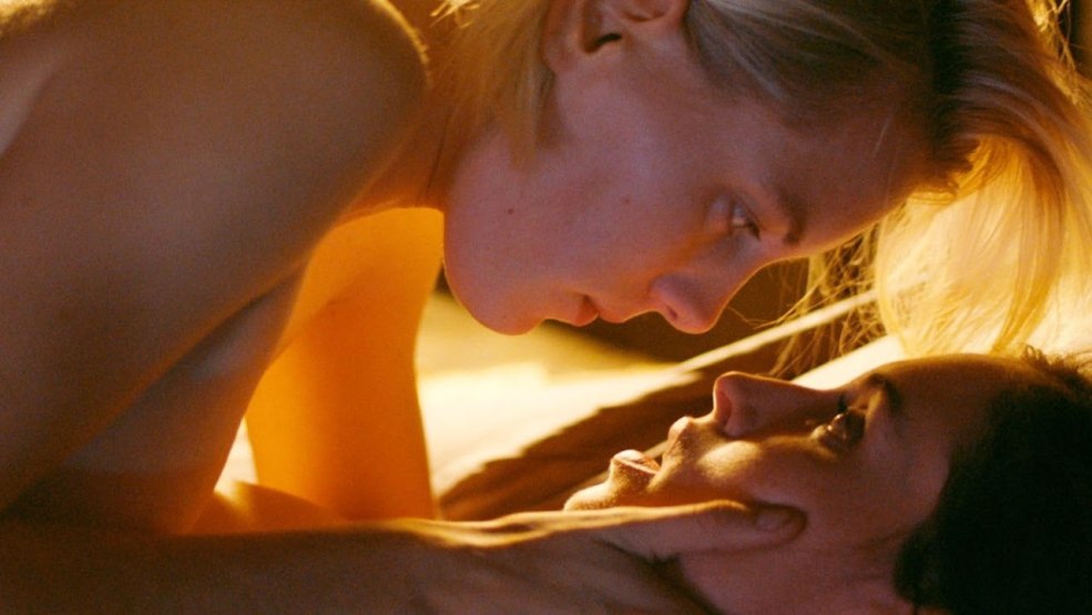 Erica Linder et Natalie Crill