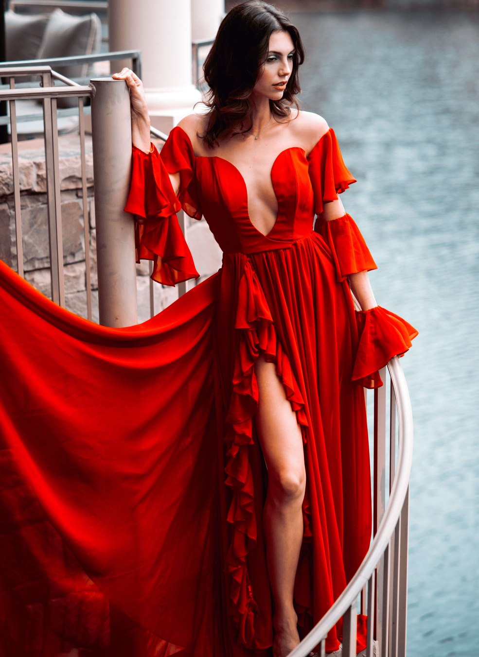 Corps français de ballet muleu rouge