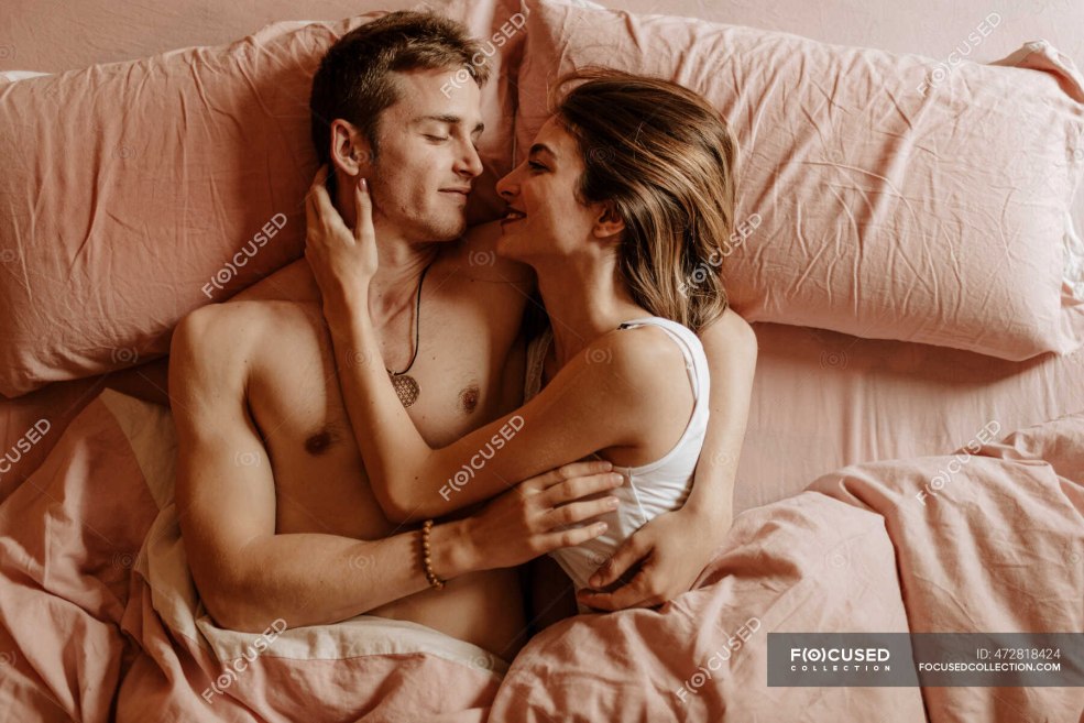 Kelly Brook Passion au lit
