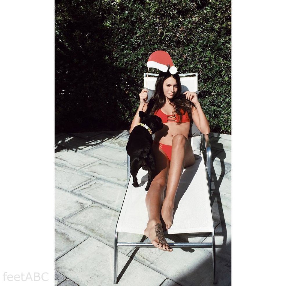 Genesis Rodriguez Paparazzi