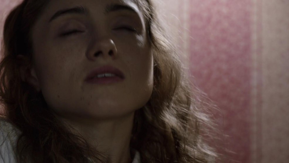 Visages porno Natalia Dyer