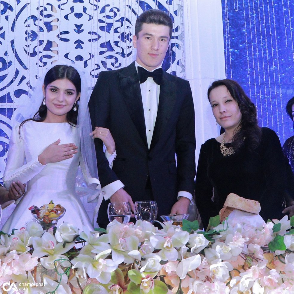 Eldor Shomurodov Oilsi