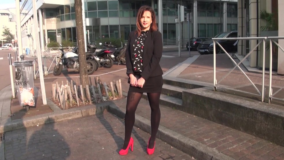 Jacquieetmicheltv Pauline 21ans actrice