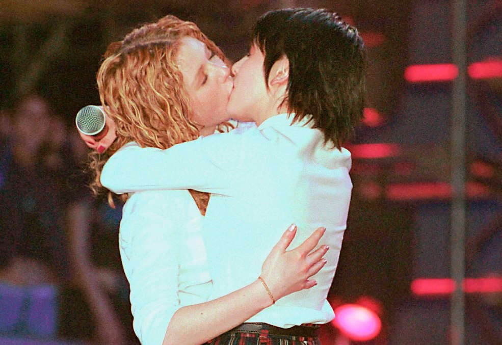 Groupe de tatouage Lena Katina maintenant