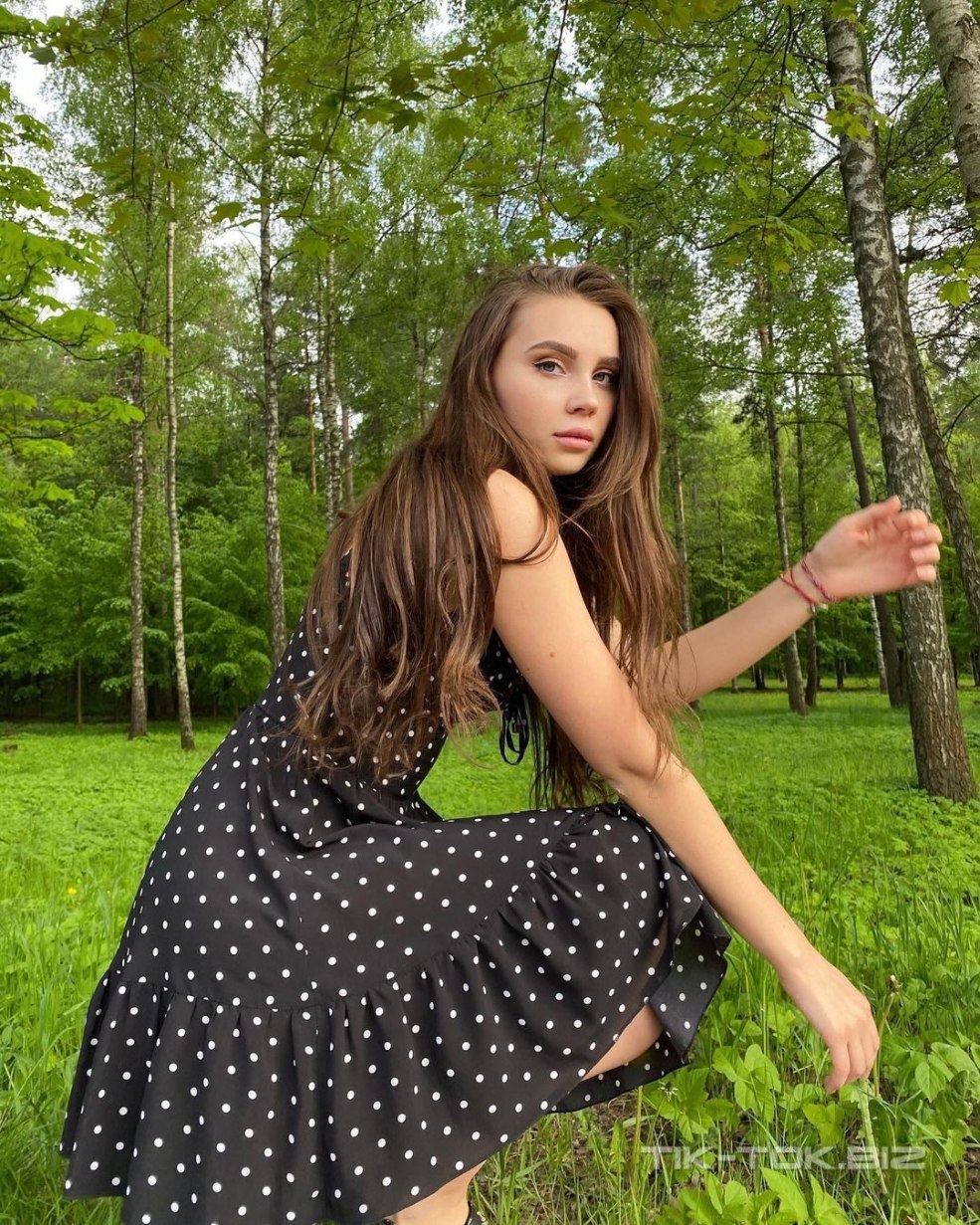 Julia Godunova Drain