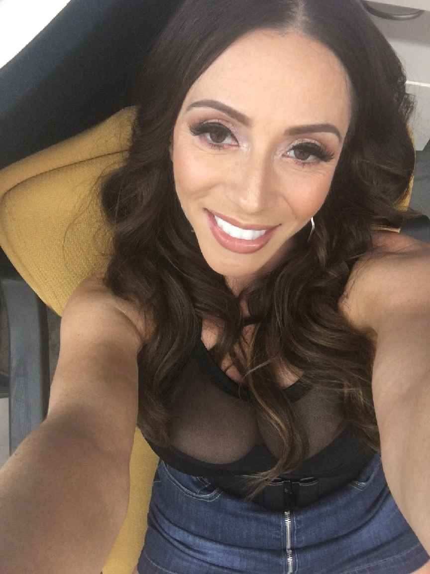 Ariella Ferrera n'est pas douloureuse
