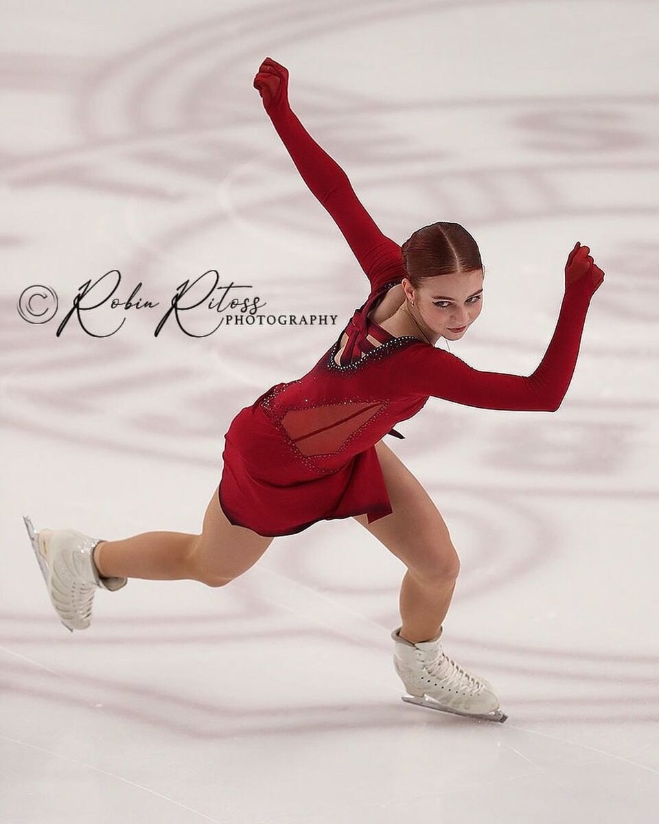 Alexandra Trusova Publicité