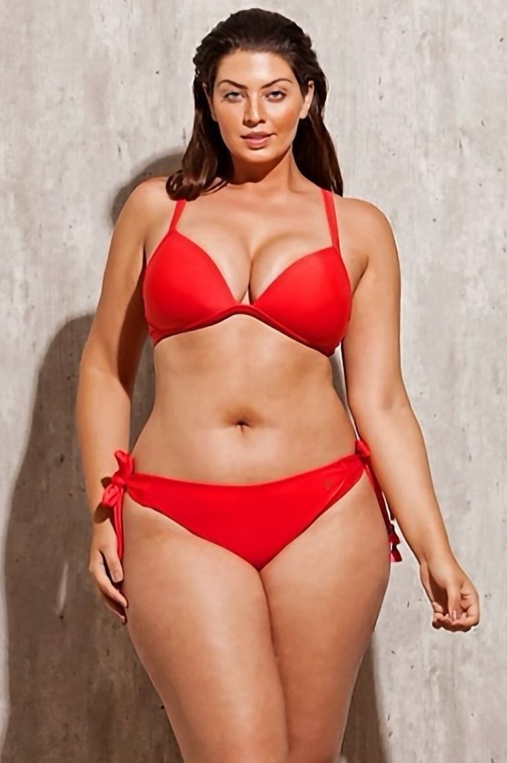 Louise Mendes Model Plus Saz