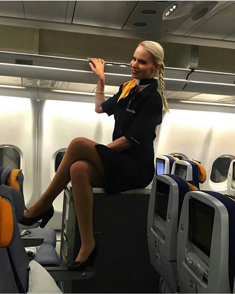 Série Stewardess 2022 Regardez en ligne avec l'assurance