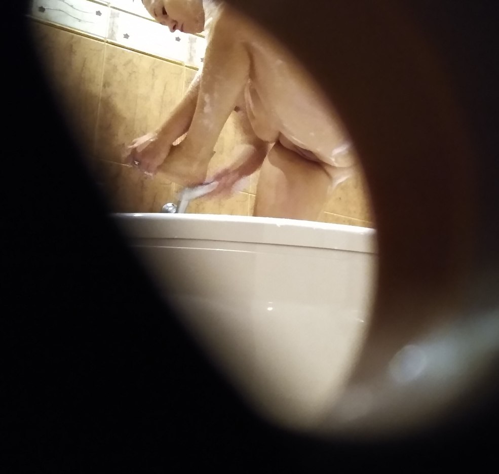 Helston Seij dans la soirée de poker du film